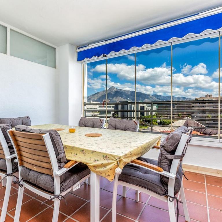3 Bedroom duplex with pool in Puerto Banus - Apartamento de 3 dormitorios - 23