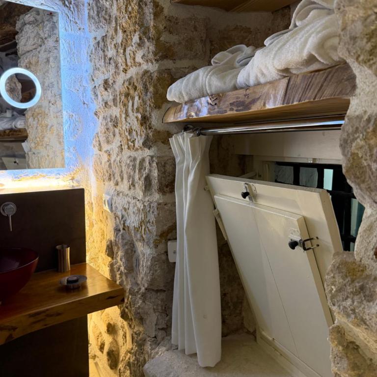 Ambrosia-Timeless Hosting - Double Room with Private Bathroom - 1
