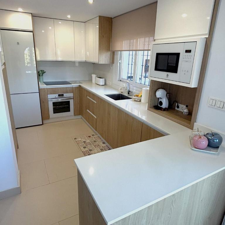 Evans Realty DJ - Villa Lujo&Piscina&Vistas&BBQ - Villa - 34