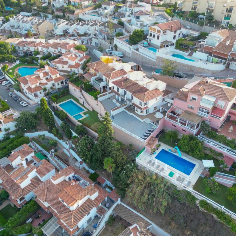 Evans Realty DJ - Villa Lujo&Piscina&Vistas&BBQ - Villa - 42