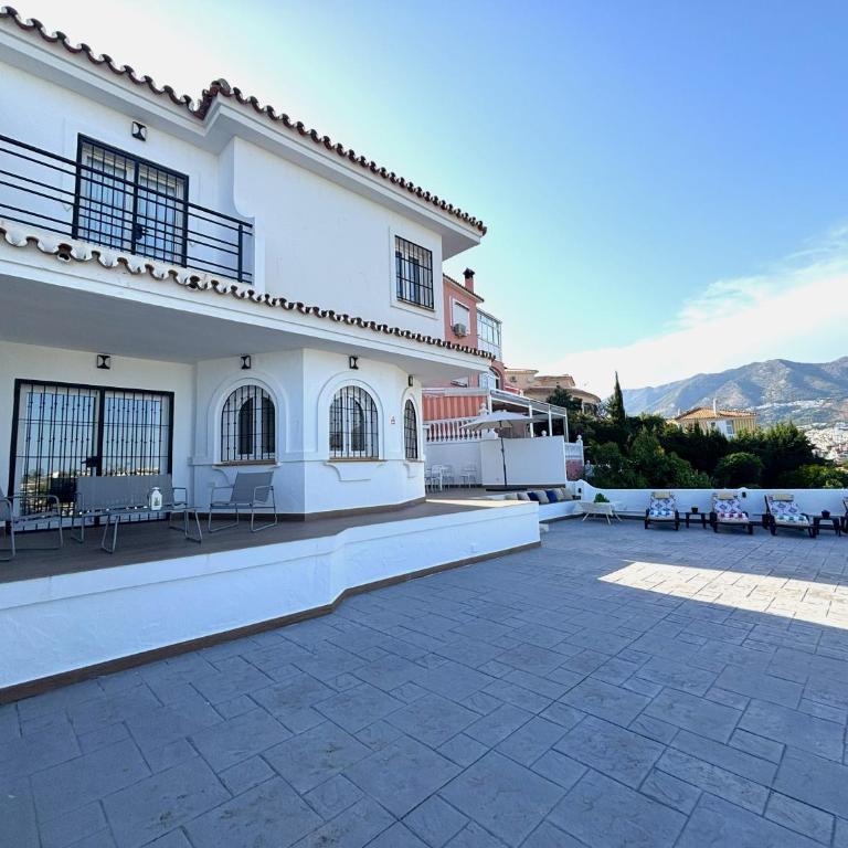 Evans Realty DJ - Villa Lujo&Piscina&Vistas&BBQ - Villa - 41