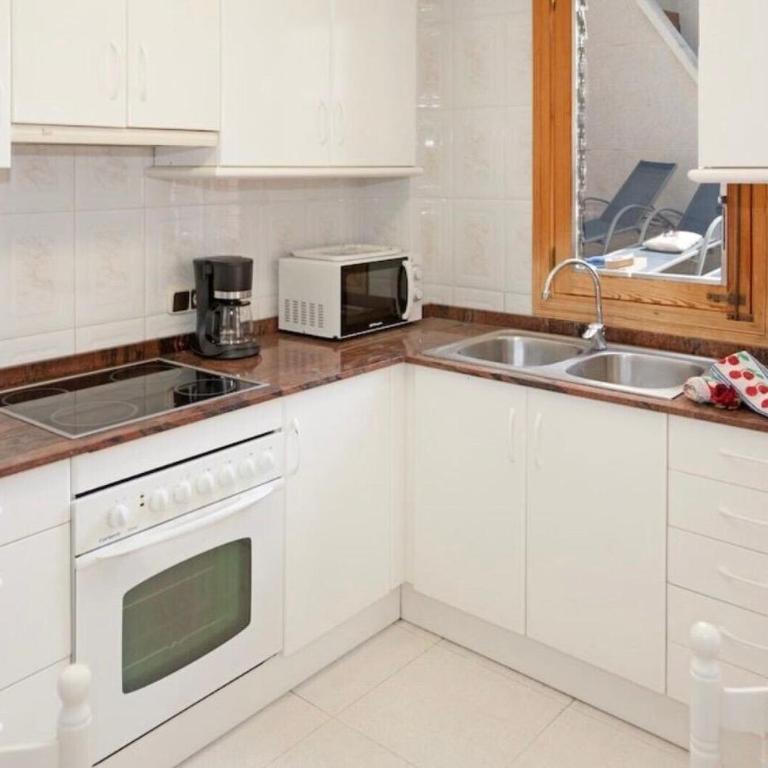 apartamentos Bona playa - Three-Bedroom Apartment - 3