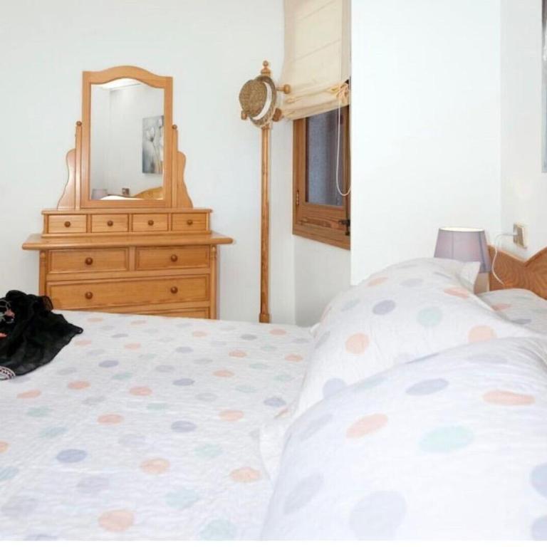 apartamentos Bona playa - Three-Bedroom Apartment - 10