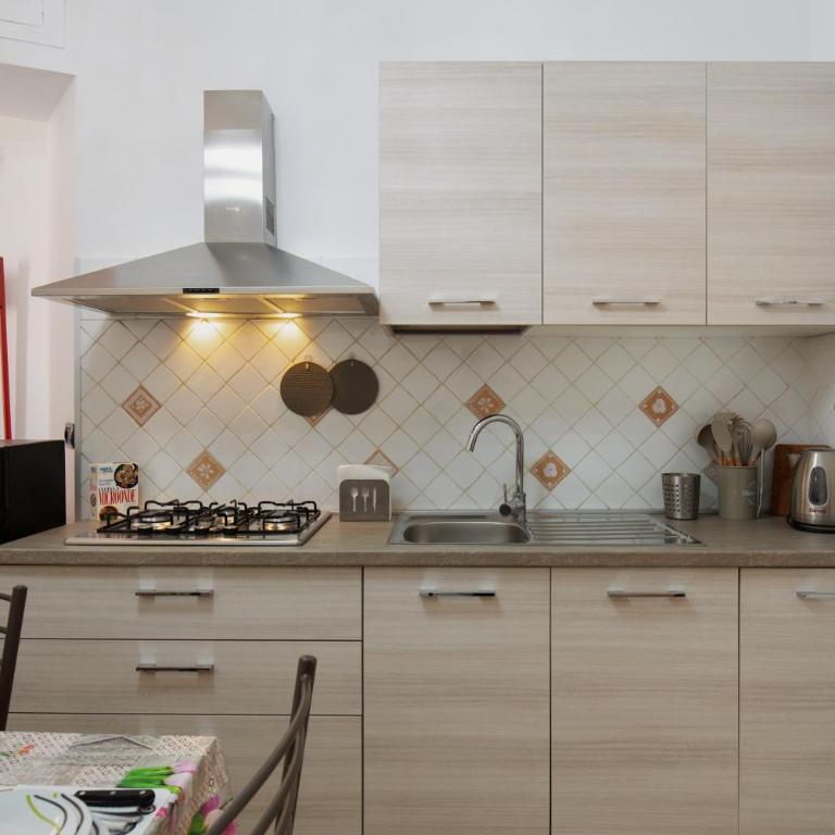 La Casa Di Alice - Metro B - Two-Bedroom Deluxe Apartment with Garden View - 13
