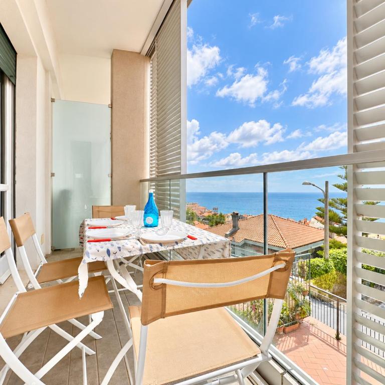 Hostdomus - Sea View Suite - Two-Bedroom Apartment - 7