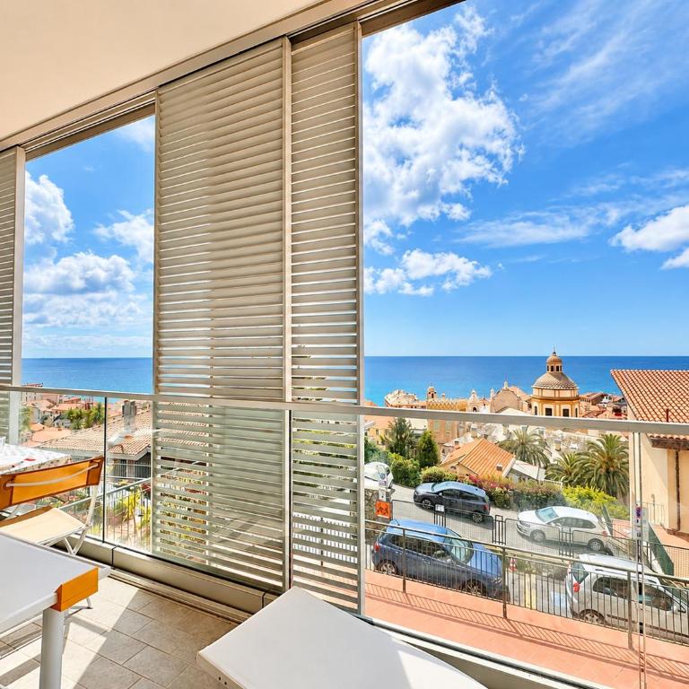 Hostdomus - Sea View Suite - Two-Bedroom Apartment - 18