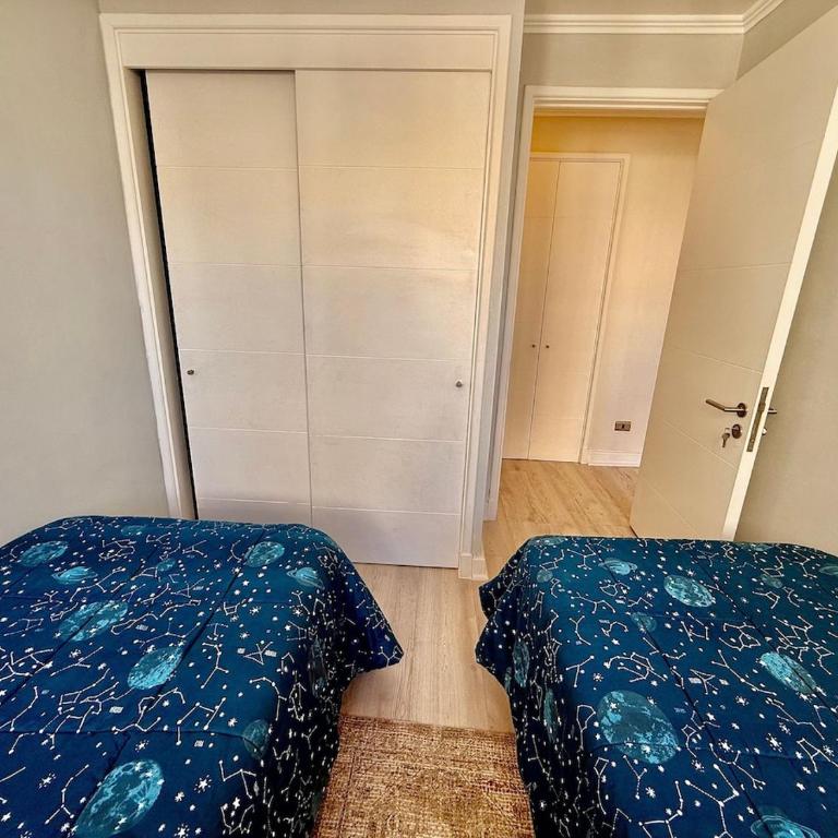 Spacious with ocean views and a heated pool - Apartment - 9