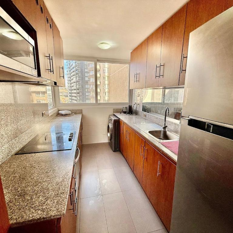 Spacious with ocean views and a heated pool - Apartment - 18