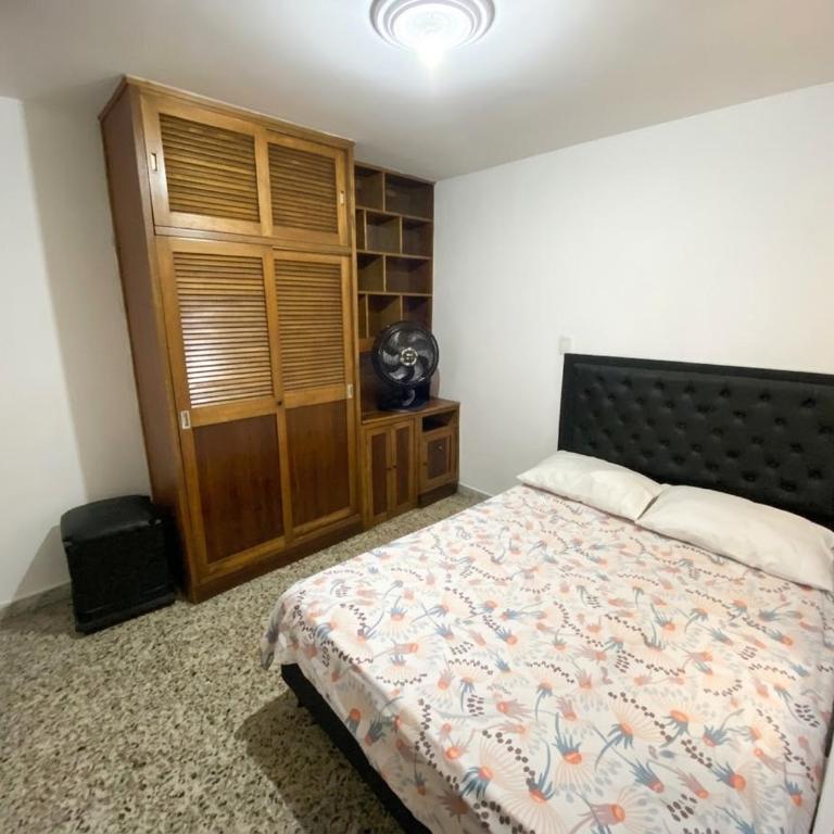 Comodo apartamento para parejas en Bello - Two-Bedroom Apartment - 1