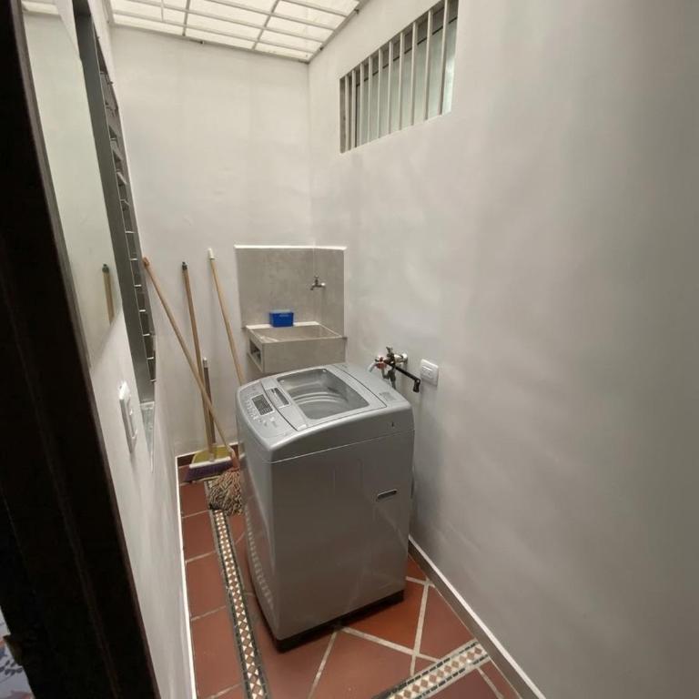 Comodo apartamento para parejas en Bello - Two-Bedroom Apartment - 2