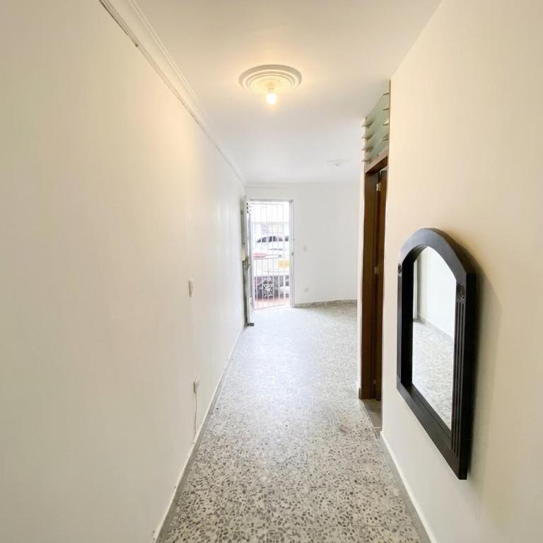 Comodo apartamento para parejas en Bello - Two-Bedroom Apartment - 5