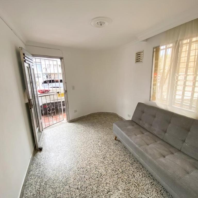 Comodo apartamento para parejas en Bello - Two-Bedroom Apartment - 11