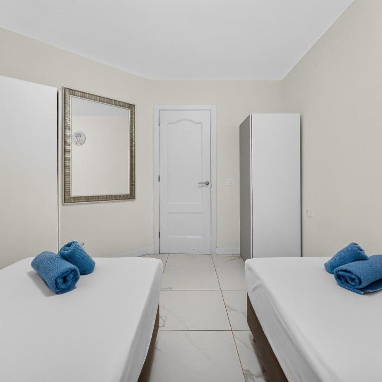 Modern apartments in Parque Royal I, Playa Fañabe - Two-Bedroom Apartment - 29
