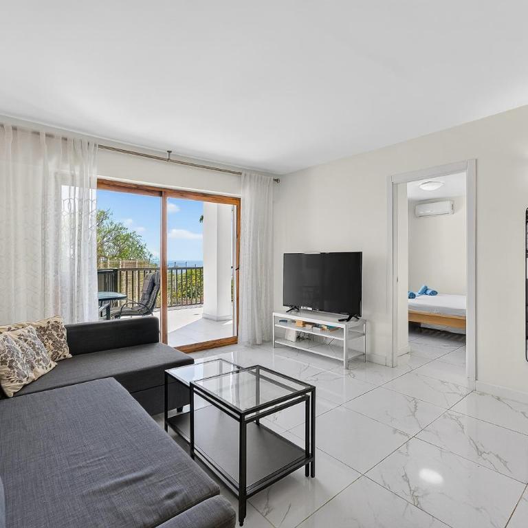 Modern apartments in Parque Royal I, Playa Fañabe - Two-Bedroom Apartment - 31