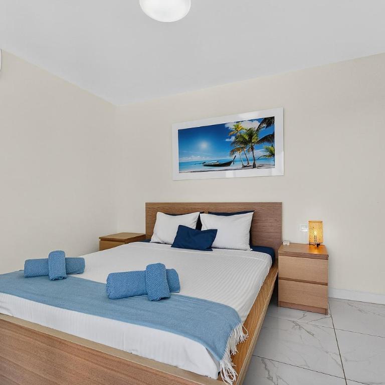 Modern apartments in Parque Royal I, Playa Fañabe - Two-Bedroom Apartment - 27