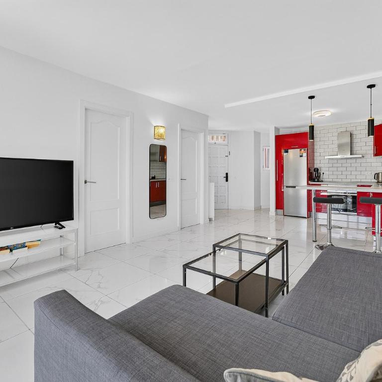 Modern apartments in Parque Royal I, Playa Fañabe - Two-Bedroom Apartment - 34
