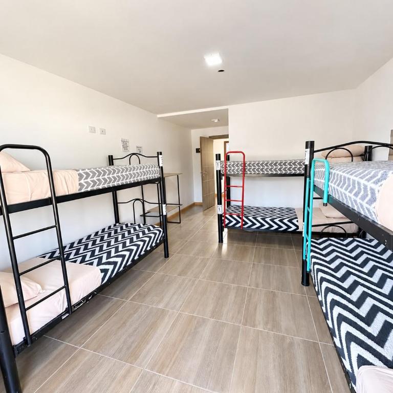 Casa del Viajero 2 - Habitación Compartida Mixta de 6 camas - 3