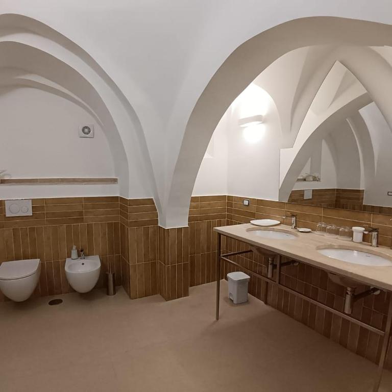 ApartHotel Antica Repubblica in the historical center 2 minutes away,100mt from the Sea - Suite Appartamento con 3 Camere da Letto - 10