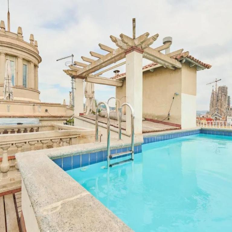 Grand Penthouse with Private Rooftop - Apartamento - 3