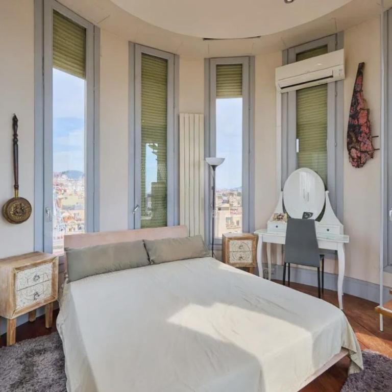Grand Penthouse with Private Rooftop - Apartamento - 12
