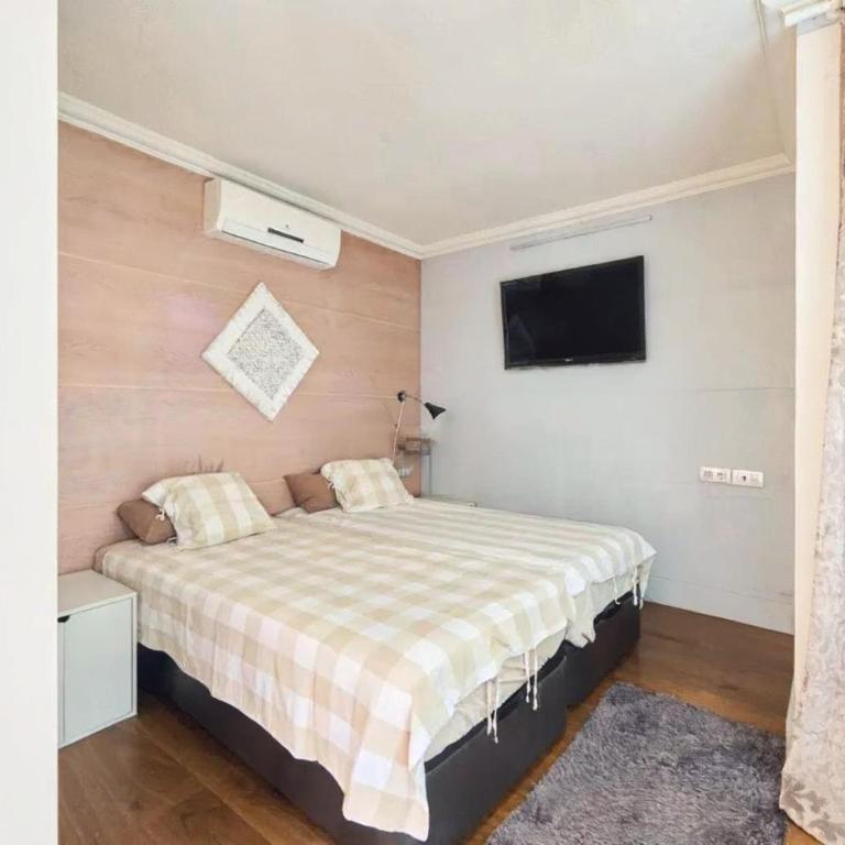 Grand Penthouse with Private Rooftop - Apartamento - 13