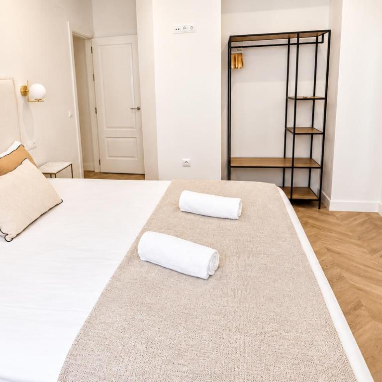 Unisierra Suite Apartments - Apartamento de 2 dormitorios con balcón - 7