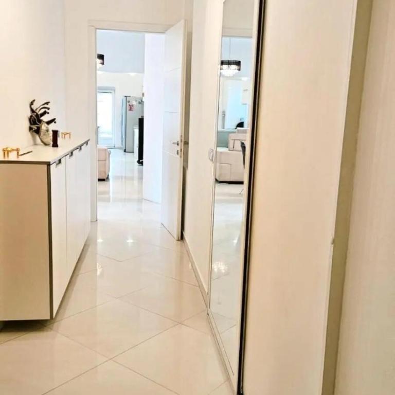 Spacious 3-Room Apartment in Belgrade Center - Superior Apartman sa 2 Spavaće Sobe - 3
