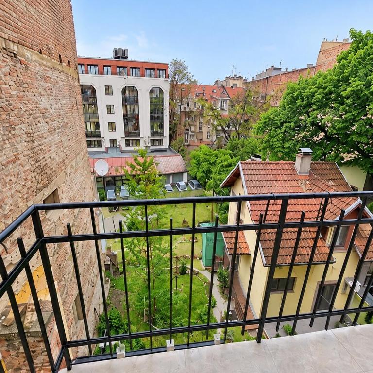 Spacious 3-Room Apartment in Belgrade Center - Superior Apartman sa 2 Spavaće Sobe - 8