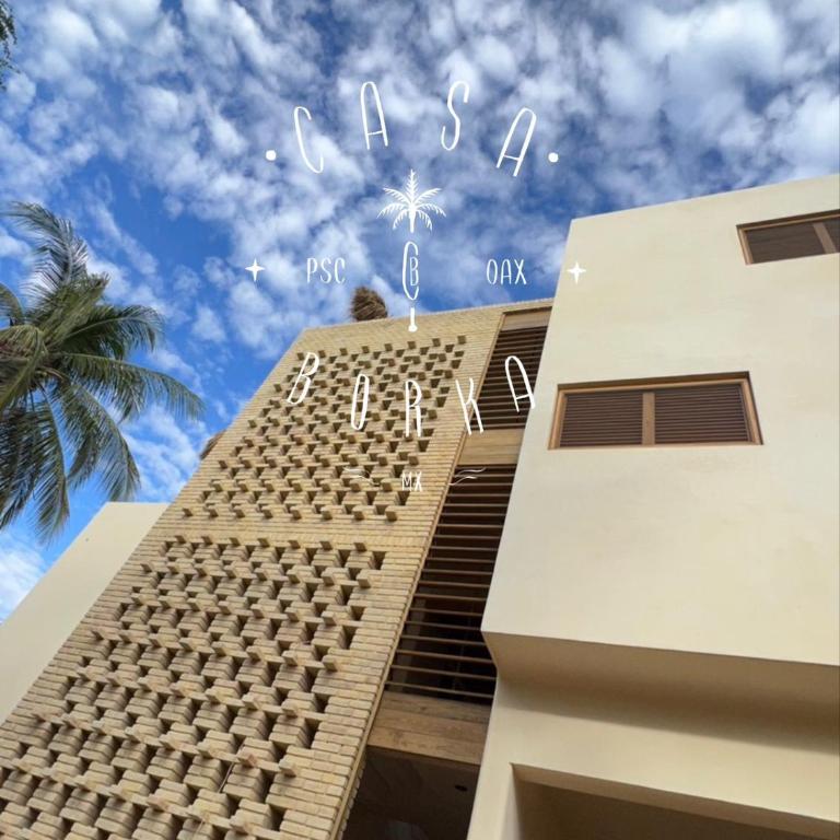 Casa Borka LUXURY FULLY FURNISHED BEACH CONDOS WITH POOL - Apartamento Superior - 4
