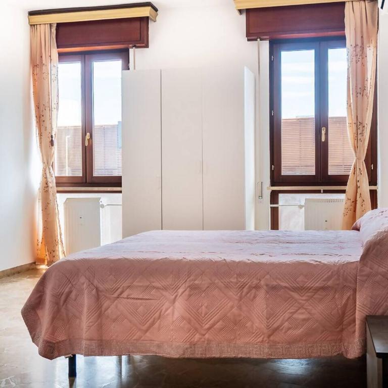 Casa Venezia Stazione - Camera Tripla Basic con Bagno in Comune - 7