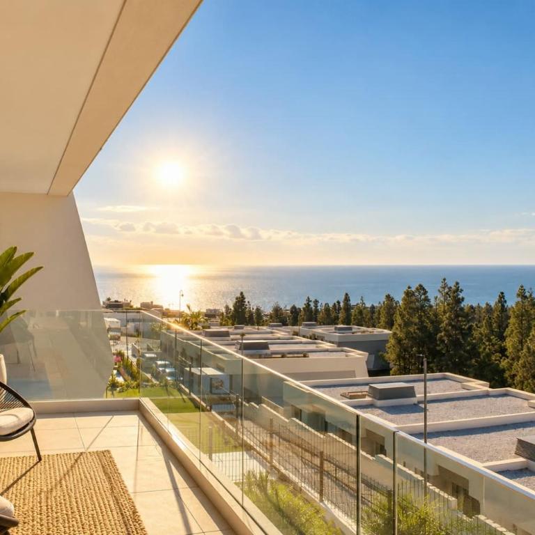 Eden Deluxe, Jacuzzi & Sea - Apartamento de 3 dormitorios - 1