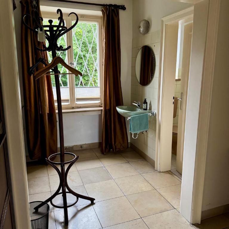 Schöne Unterkunft mit Garten, gute Lage, Tram Bus - One-Bedroom Apartment - 7