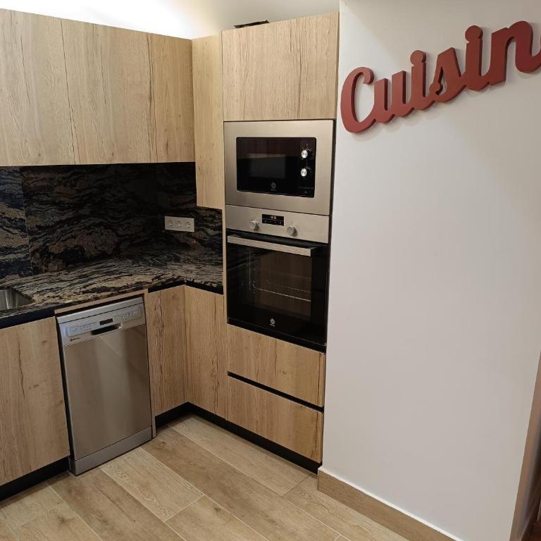 Casa Rural Fort De Bernat - Three-Bedroom House - 4