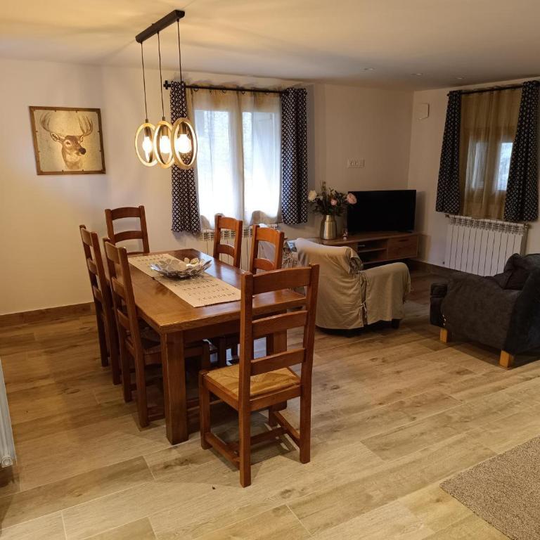 Casa Rural Fort De Bernat - Three-Bedroom House - 5