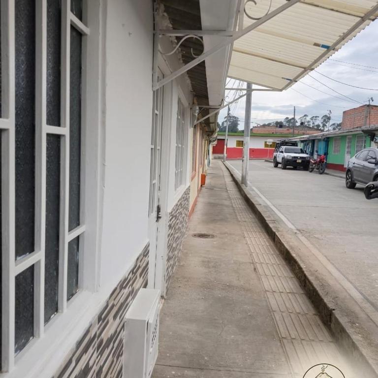 Casa Kumanday Parque Nacional los Nevados - Three-Bedroom Apartment - 16