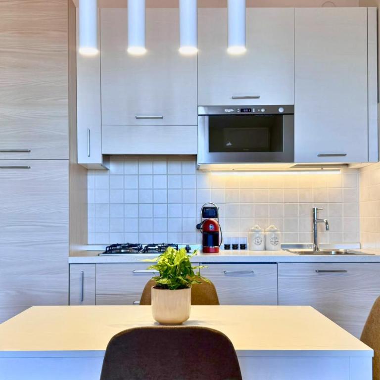 Top Floor & Garage - Apartment - 11