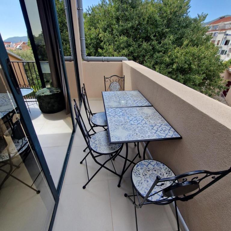 Guest House Damjana - Apartman s 1 Spavaćom Sobom i Balkonom - 12