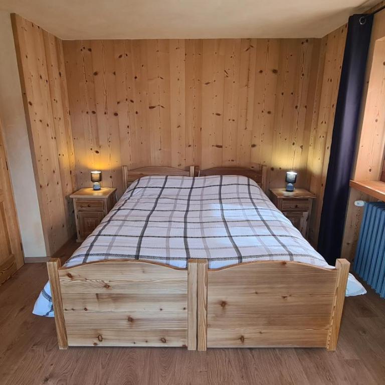 Chez Ferdinand 2 - Two-Bedroom Apartment with Mountain View - 7