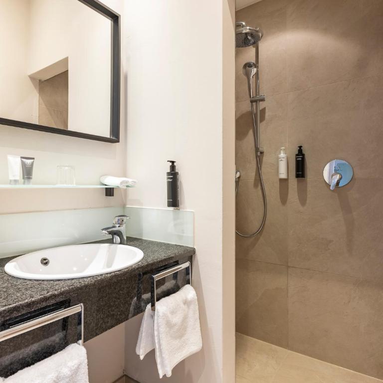 Das Nikolai Hotel - Deluxe Doppelzimmer - 3
