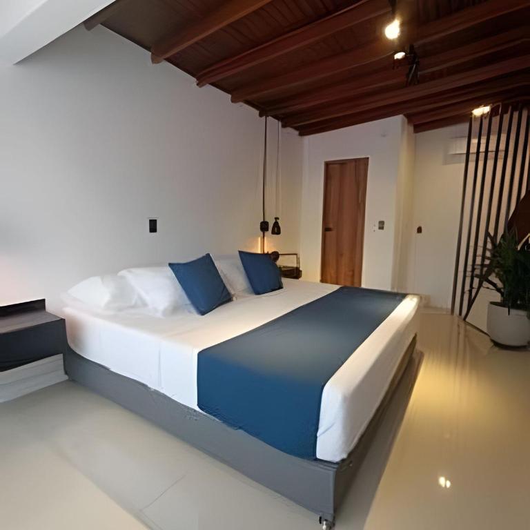 Bluelux Mde B&B - Habitación Deluxe con cama extragrande - 28