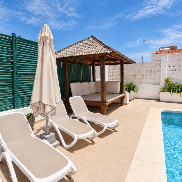 Villa Playamar para 10 Piscina privada, BBQ, parking a 10 min playa - Villa - 34