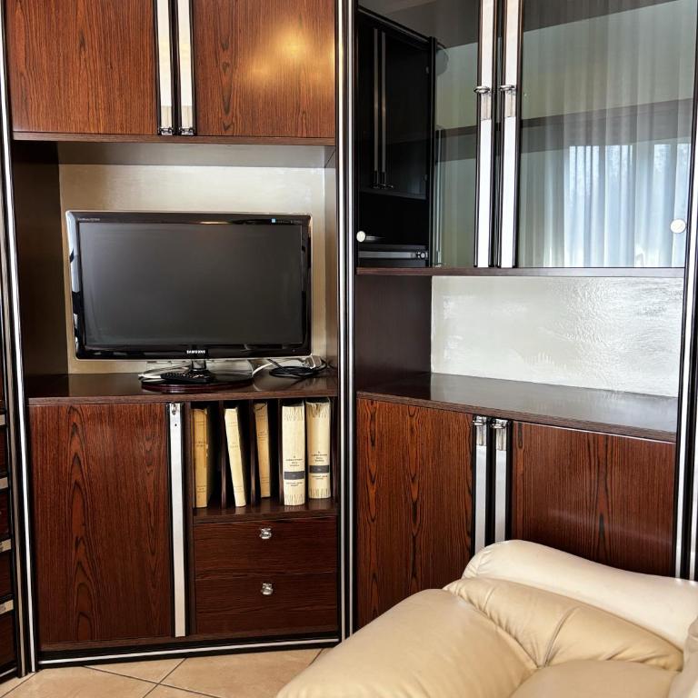 Antonio Rooms 2 - Two-Bedroom Apartment - 36