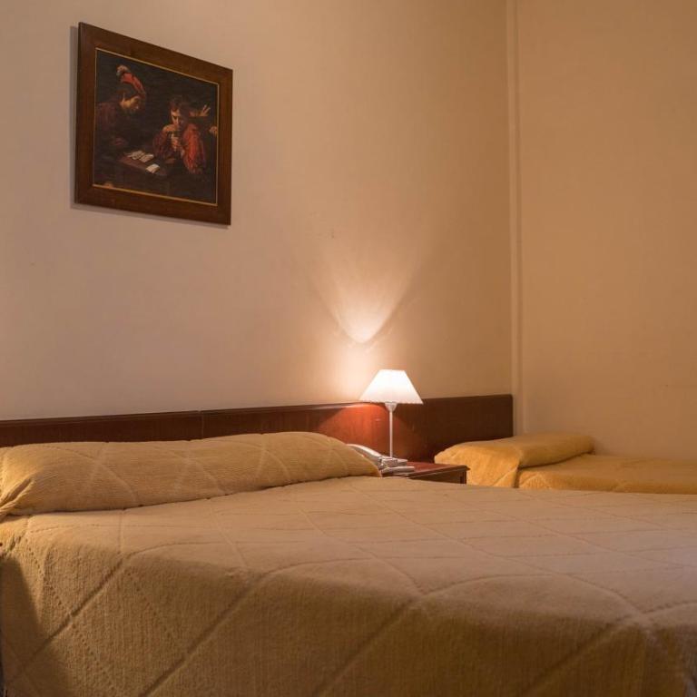 Hotel Arenas - Habitación Triple - 2