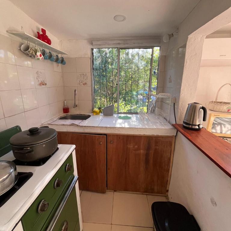 A bright little house in a central location with a wood-burning stove - Casa de 2 dormitorios - 3