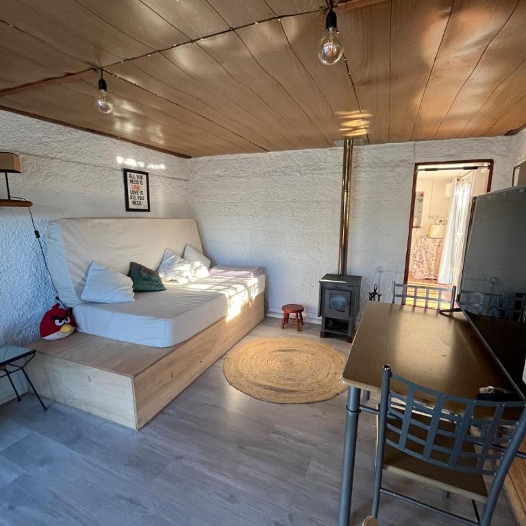 A bright little house in a central location with a wood-burning stove - Casa de 2 dormitorios - 24
