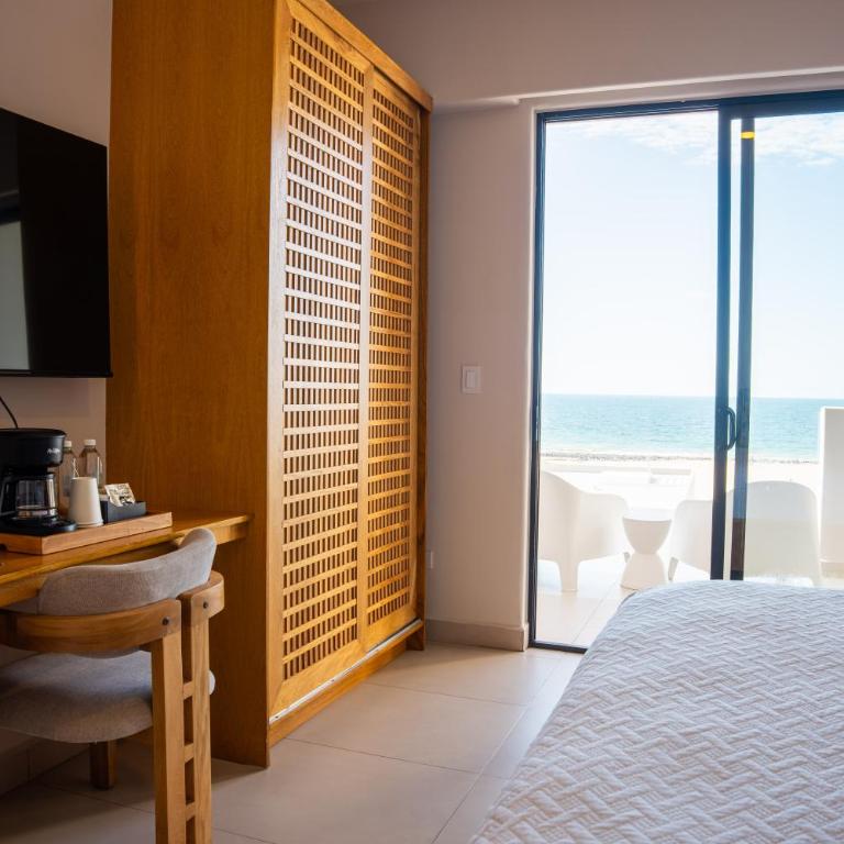 Costa Elegante Hotel & Suites - Suite Junior con balcón - 5