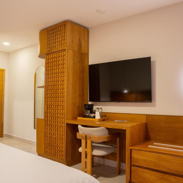 Costa Elegante Hotel & Suites - Habitación Doble Deluxe con balcón - 6