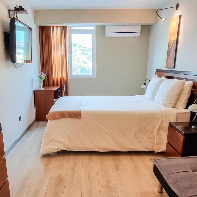 Hotel Las Palmas - Suite - 1