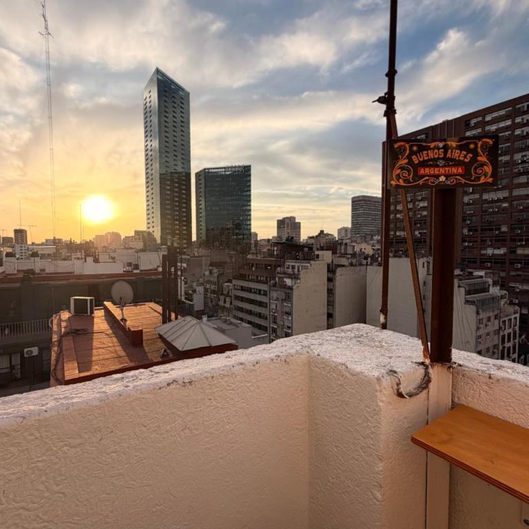 Departamento Piso 11 Terracita privada y Vistas!! 700 m Obelisco, 100 m Florida - Apartamento de 1 dormitorio - 44