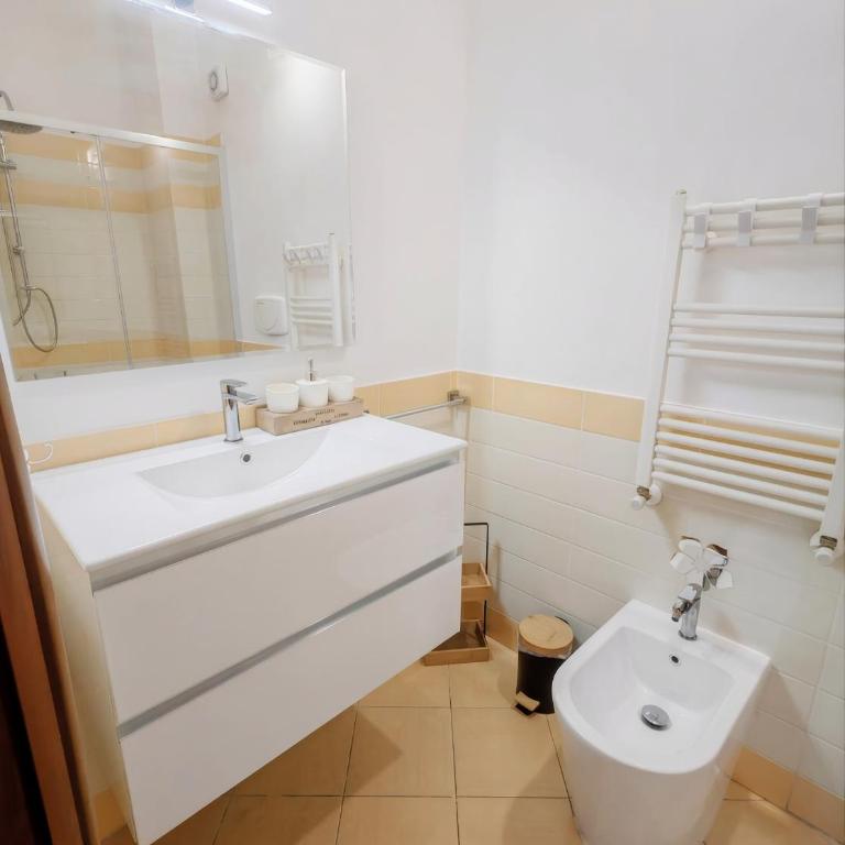 Maison Nino - Appartement 1 Chambre avec Balcon - 11
